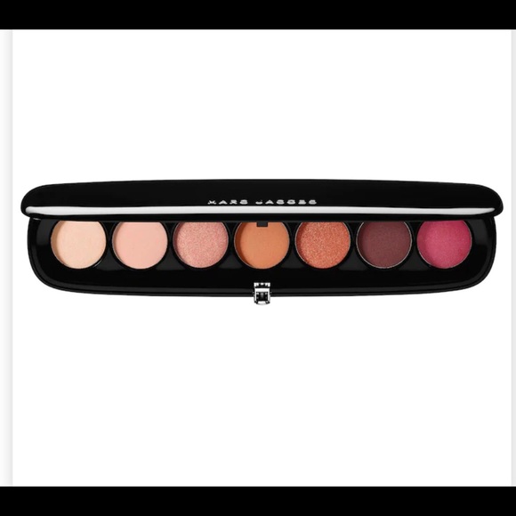 Marc Jacobs Other - BNIB Marc Jacobs eyeshadow palette #740 Scandalust